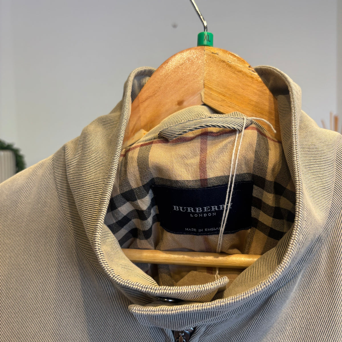 Burberry London Zip Up Jacket Beige (XL)