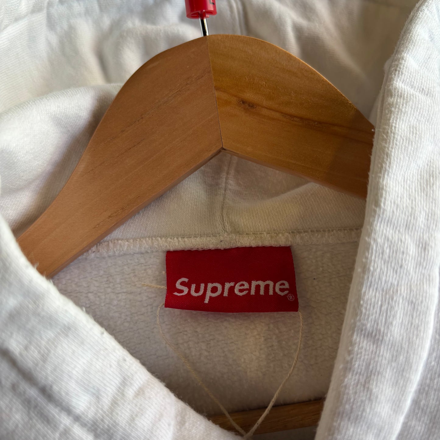Supreme SS18 Diagonal Spellout Hoodie White (Large)