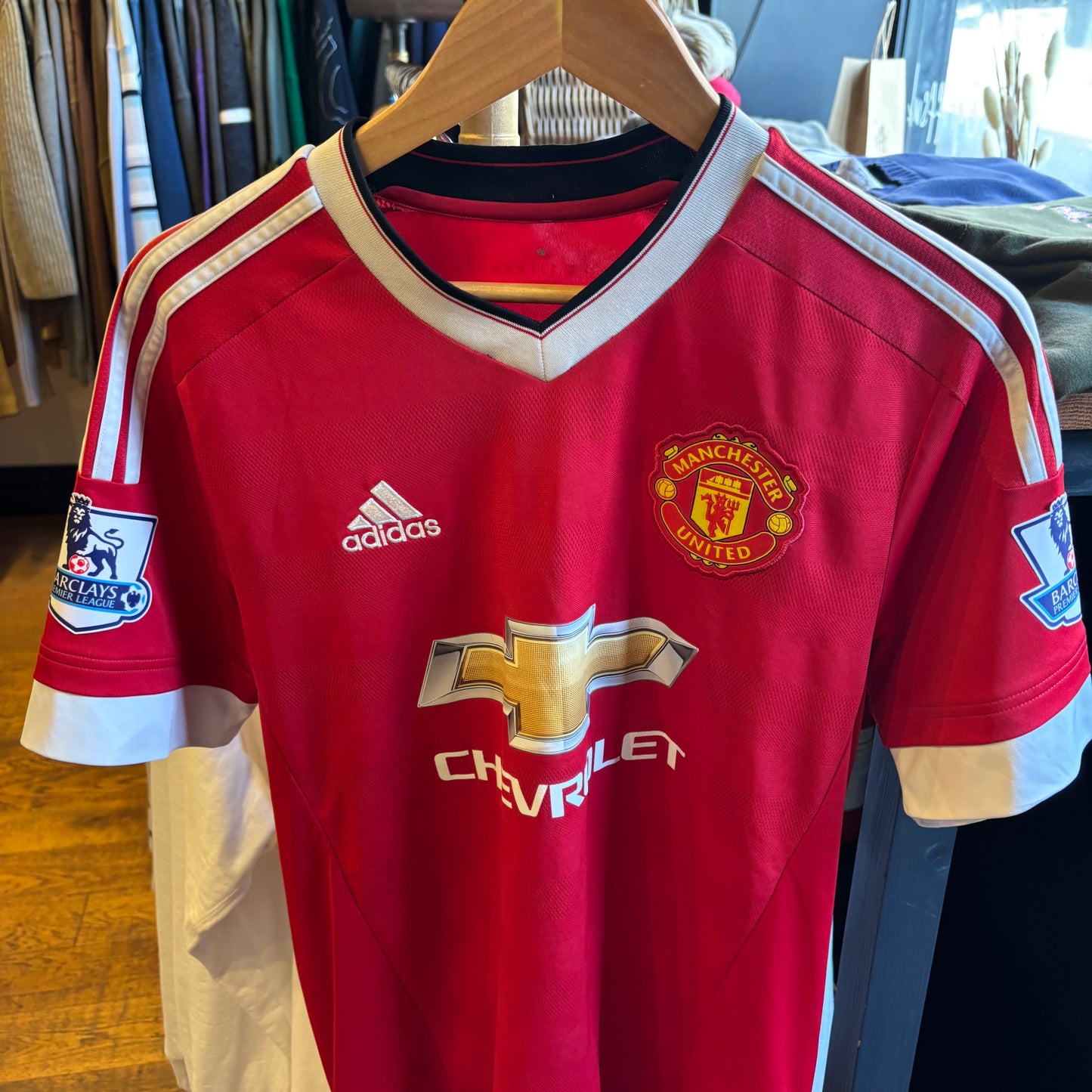 Manchester United Adidas 2015/16 Rooney Home Shirt (Medium)