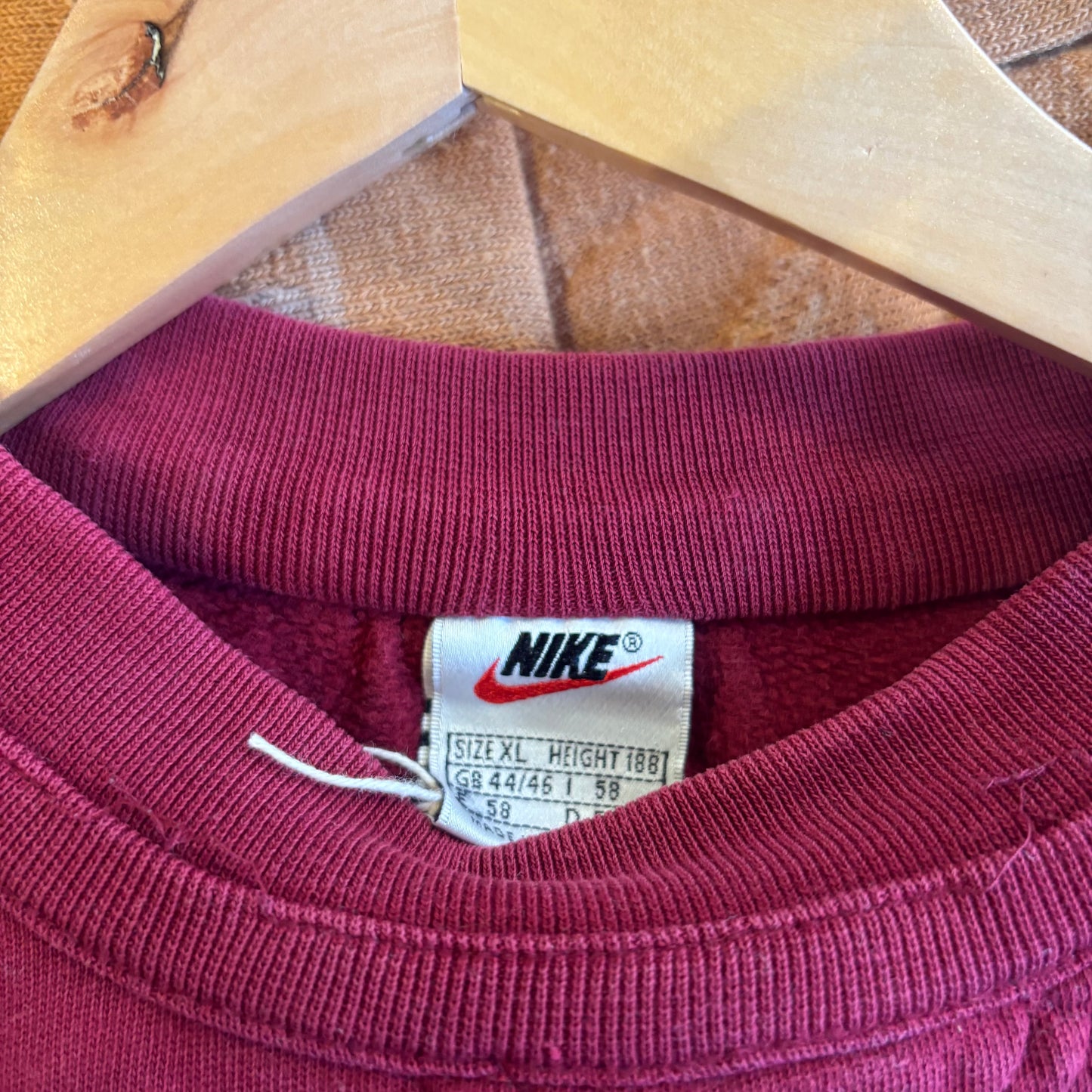 Nike Centre Swoosh Oversized Sweatshirt Red (XXL)