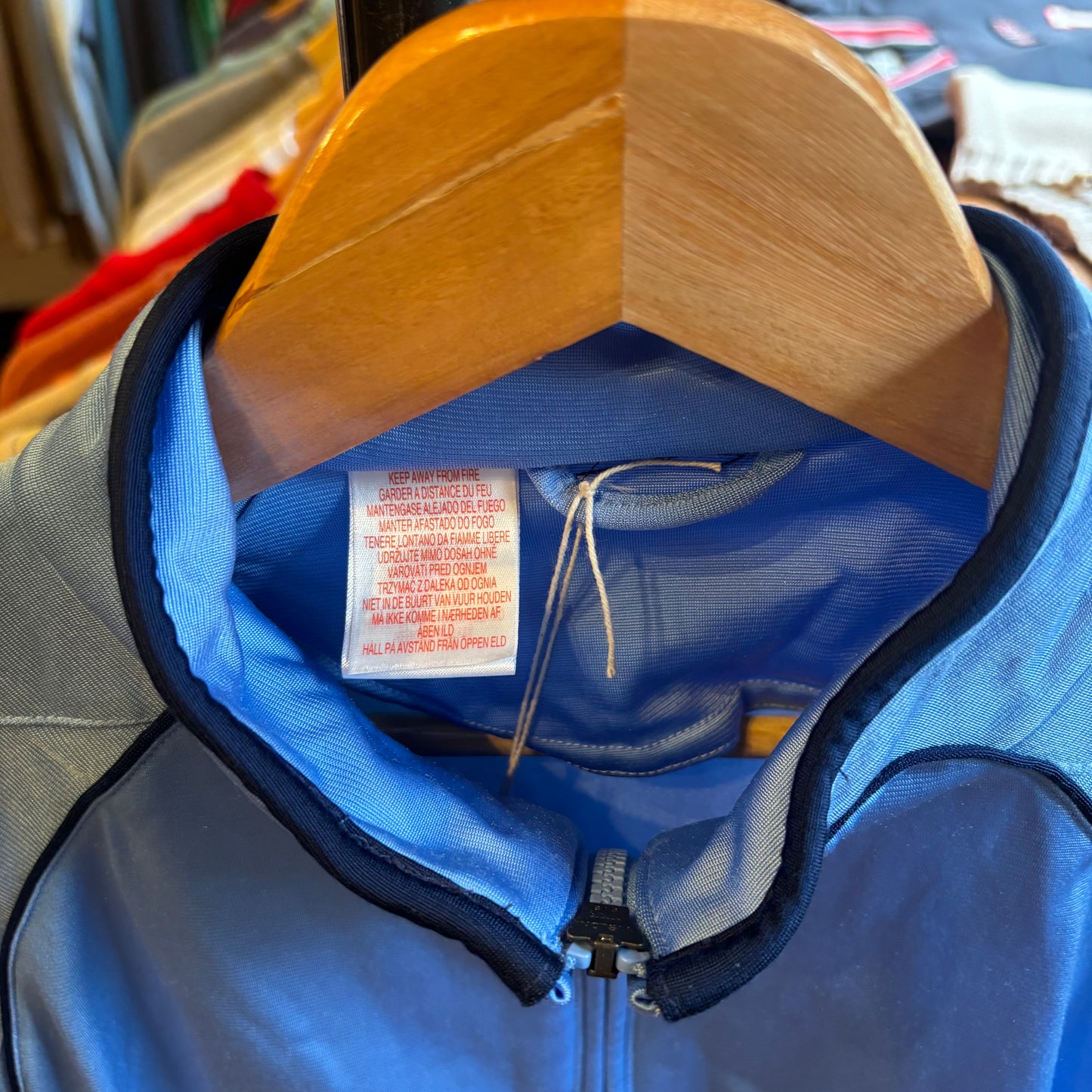 Real Madrid 2005/06 Track Jacket Blue (Small)