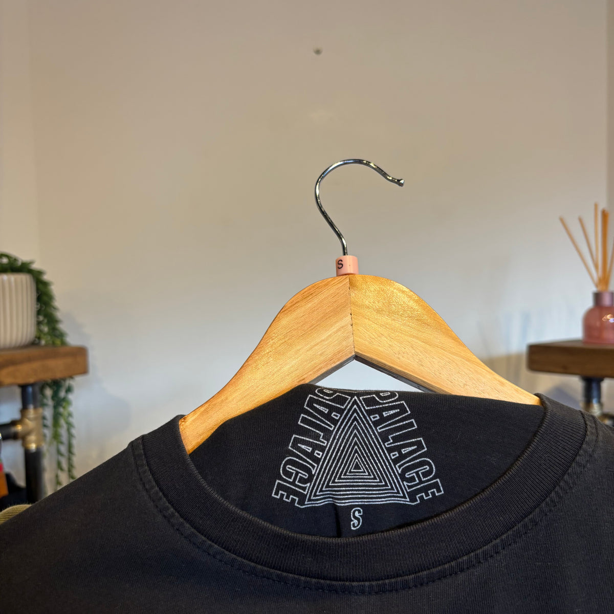 Palace Sofar Pocket Longsleeve T-Shirt Black (Small)