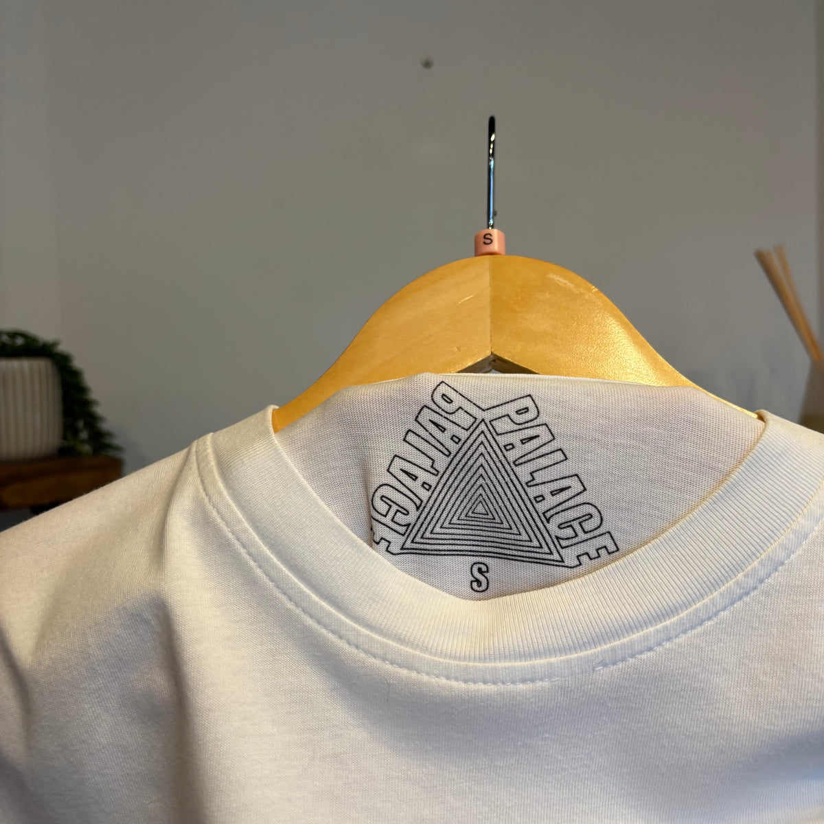 Palace FW18 P Link Longsleeve T-Shirt White (Small)