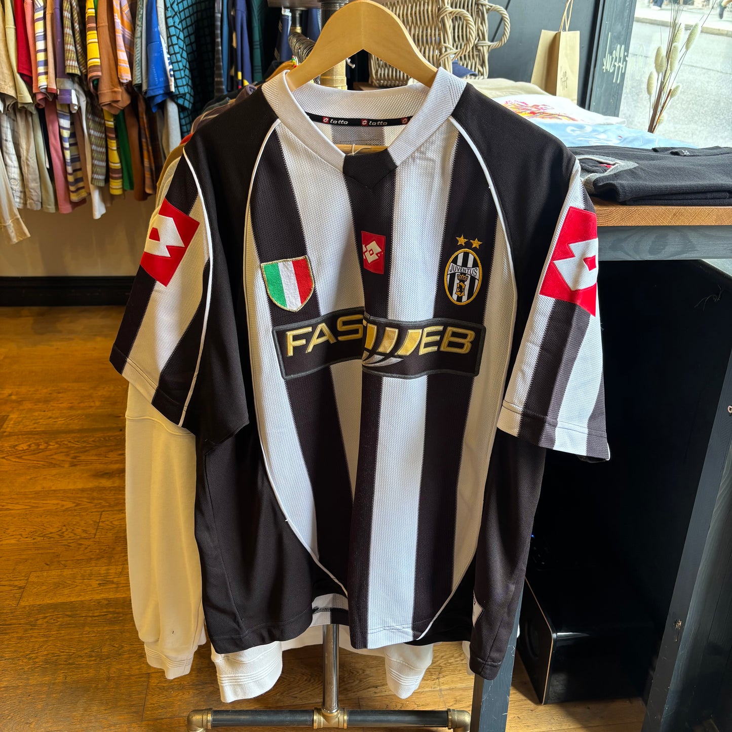 Juventus Lotto 2002/03 Home Shirt Black/ White (Large)