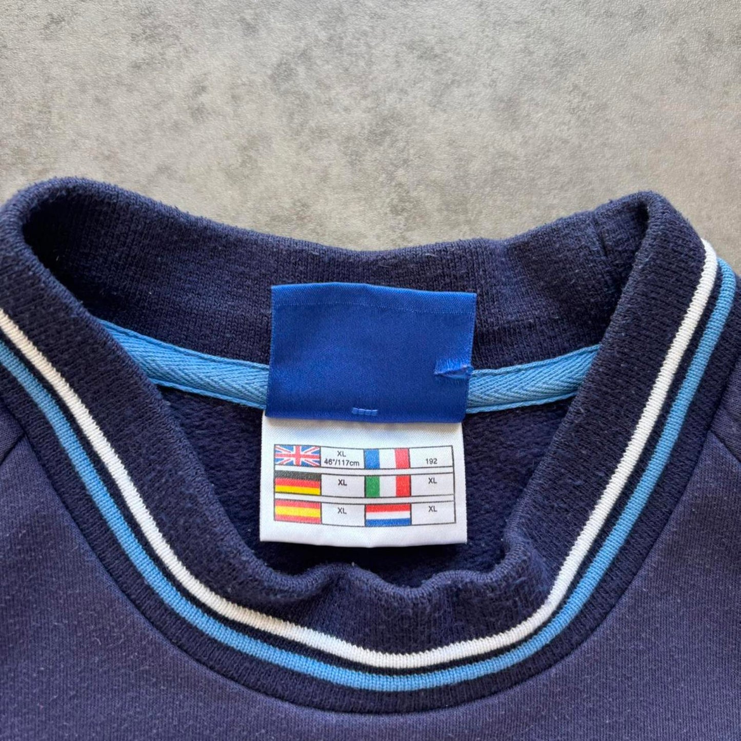 Umbro Everton 2000/01 Training Sweatshirt (XL)