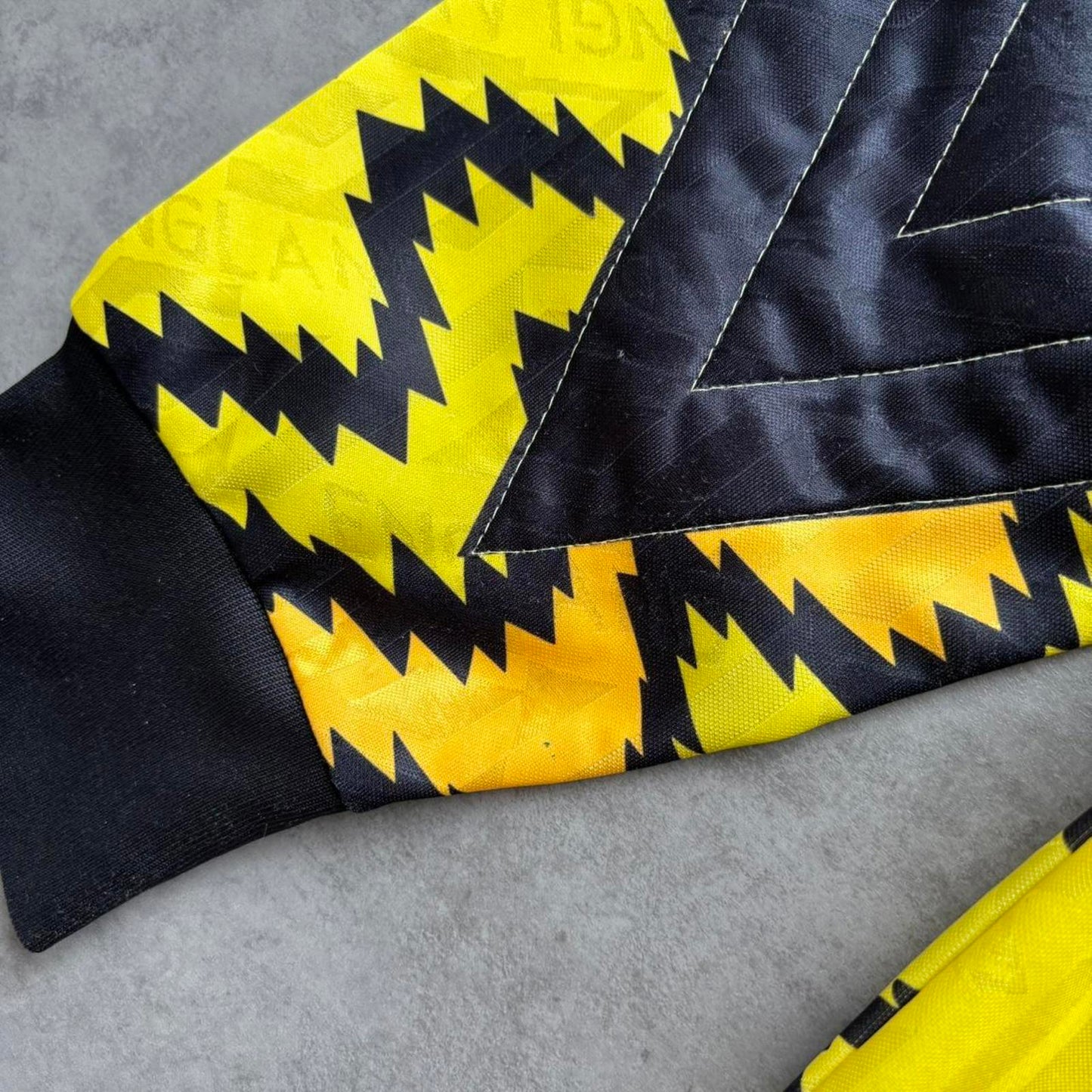 England 1992-94 Goalkeeper Shirt (Small)