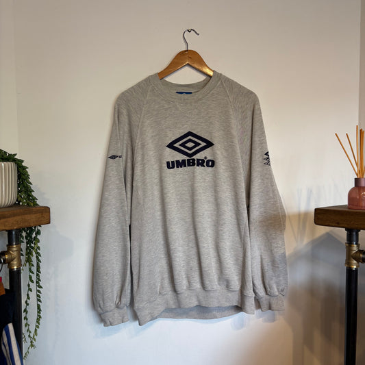 Umbro Pro Training Spellout Oversized Sweatshirt Grey (Large)