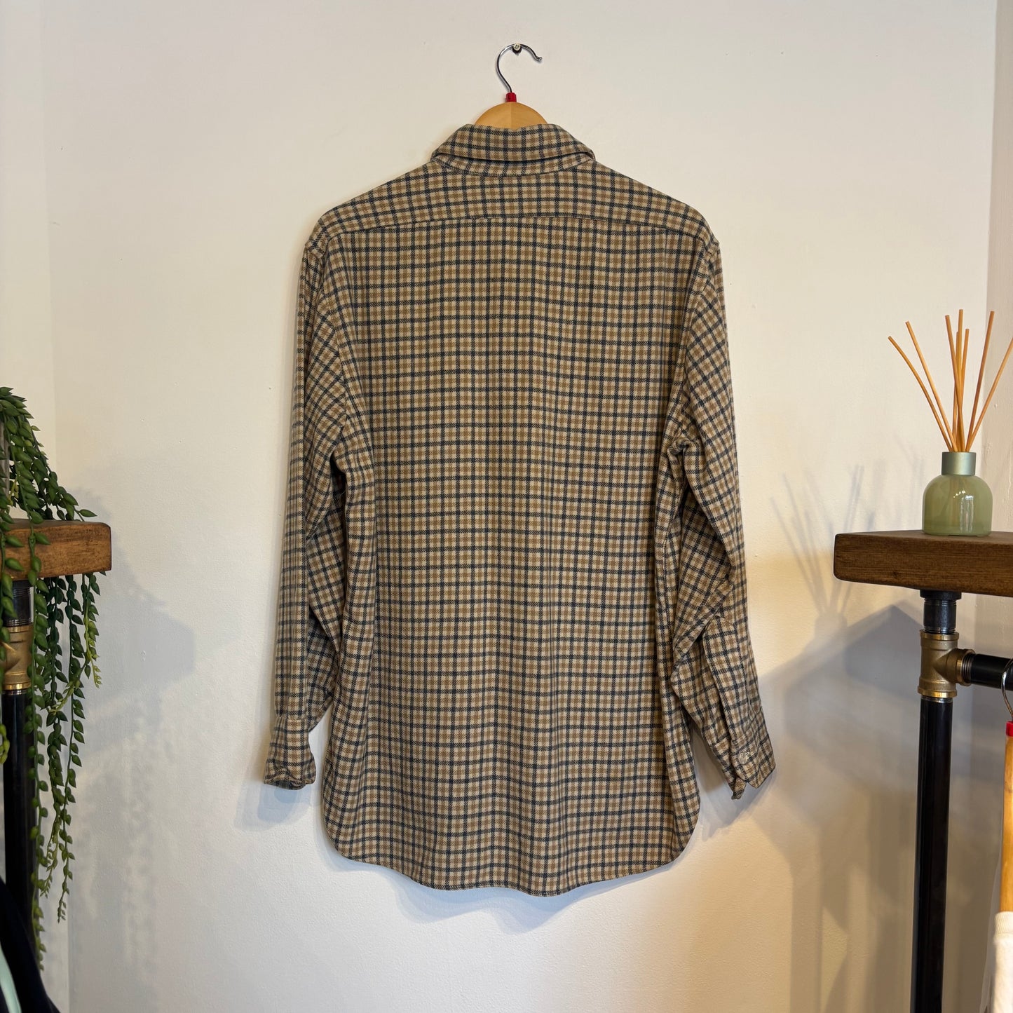 Pendleton Wool Plaid Button Up Longsleeve Shirt Brown (Large)