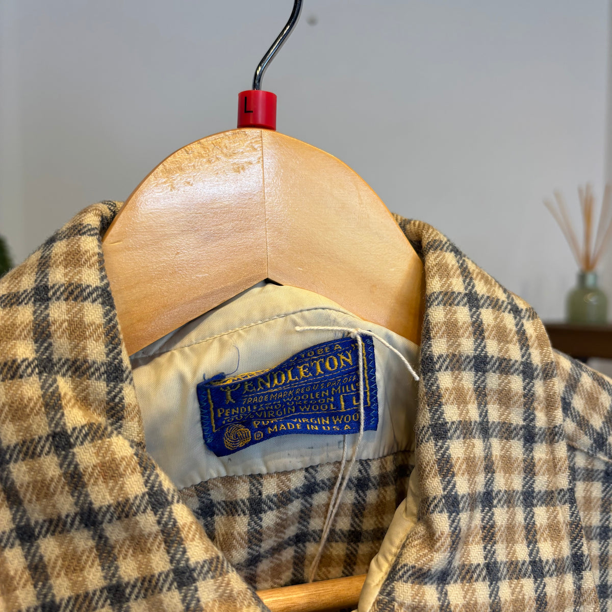 Pendleton Wool Plaid Button Up Longsleeve Shirt Brown (Large)