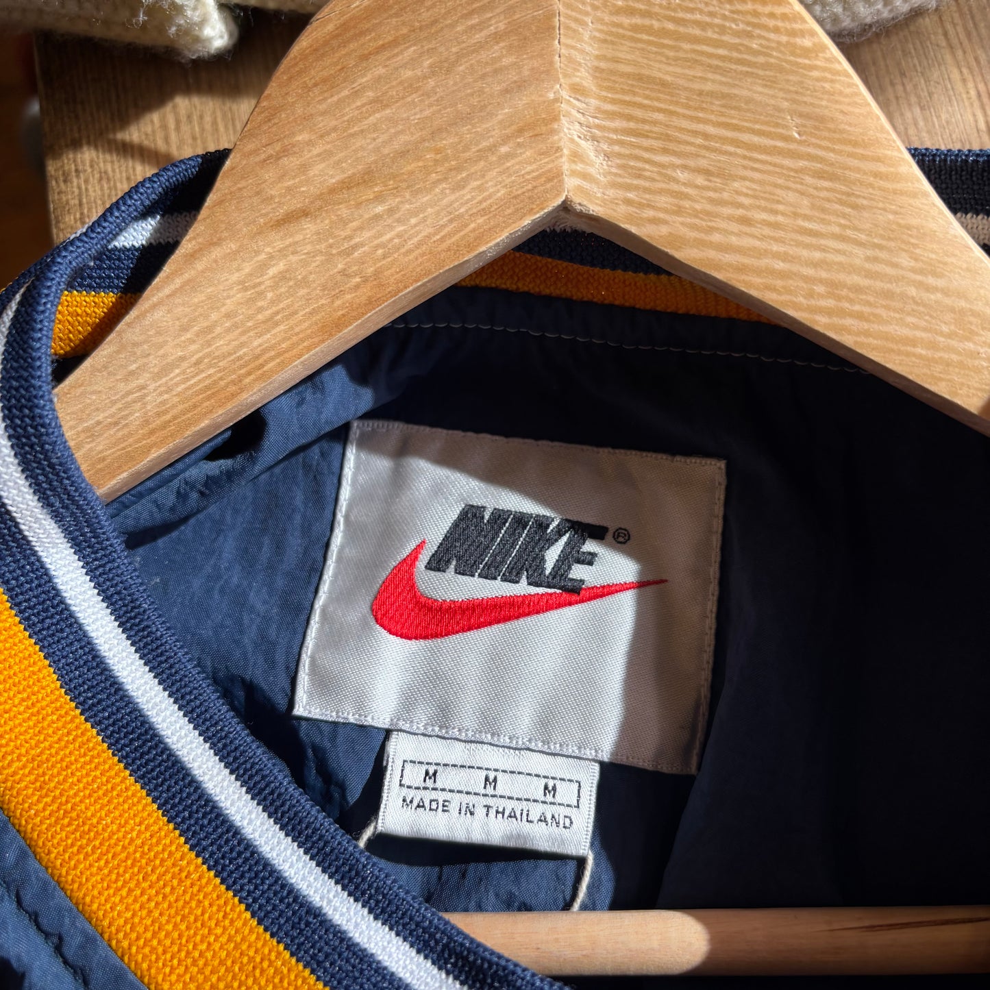 Nike Centre Swoosh Pullover Windbreaker Navy (Medium)