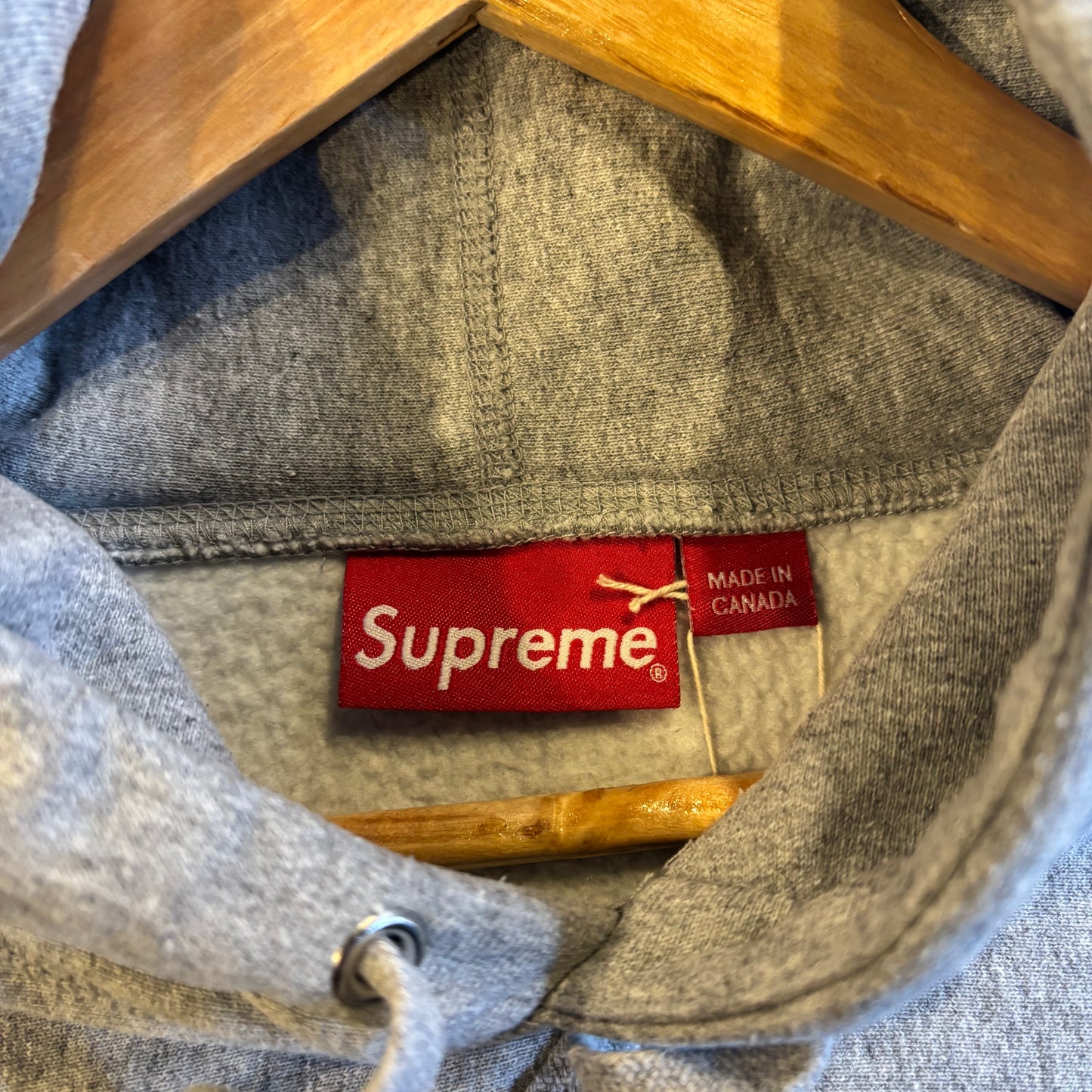 Supreme FW23 Raised Script Hoodie Grey (Large)