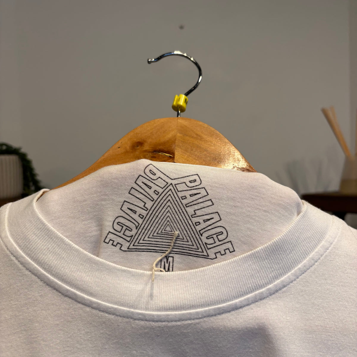 Palace SS17 Geo P Longsleeve T-Shirt White (Medium)