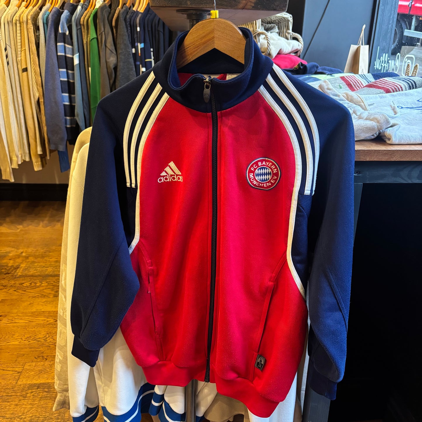 Adidas Bayern Munich 2000/01 Track Jacket Red/ Navy (Medium)