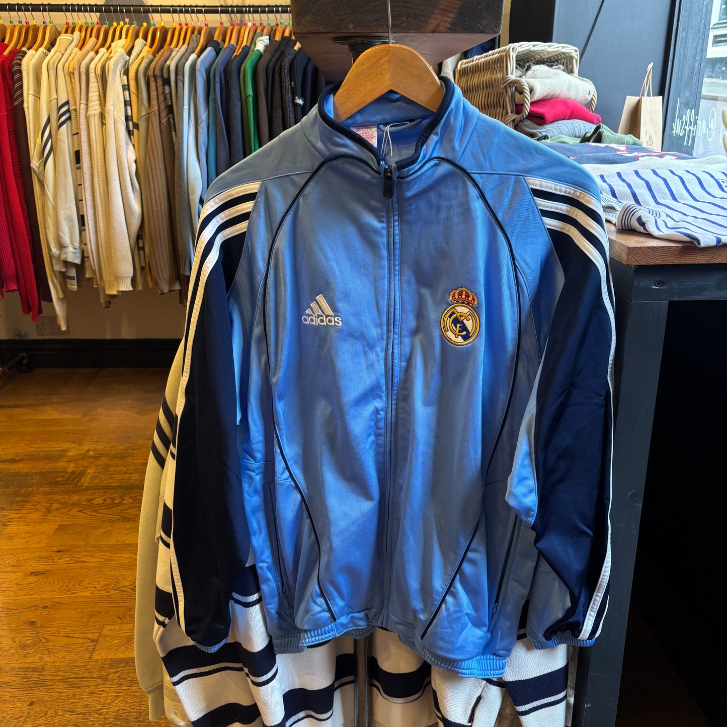 Real Madrid 2005/06 Track Jacket Blue (Small)