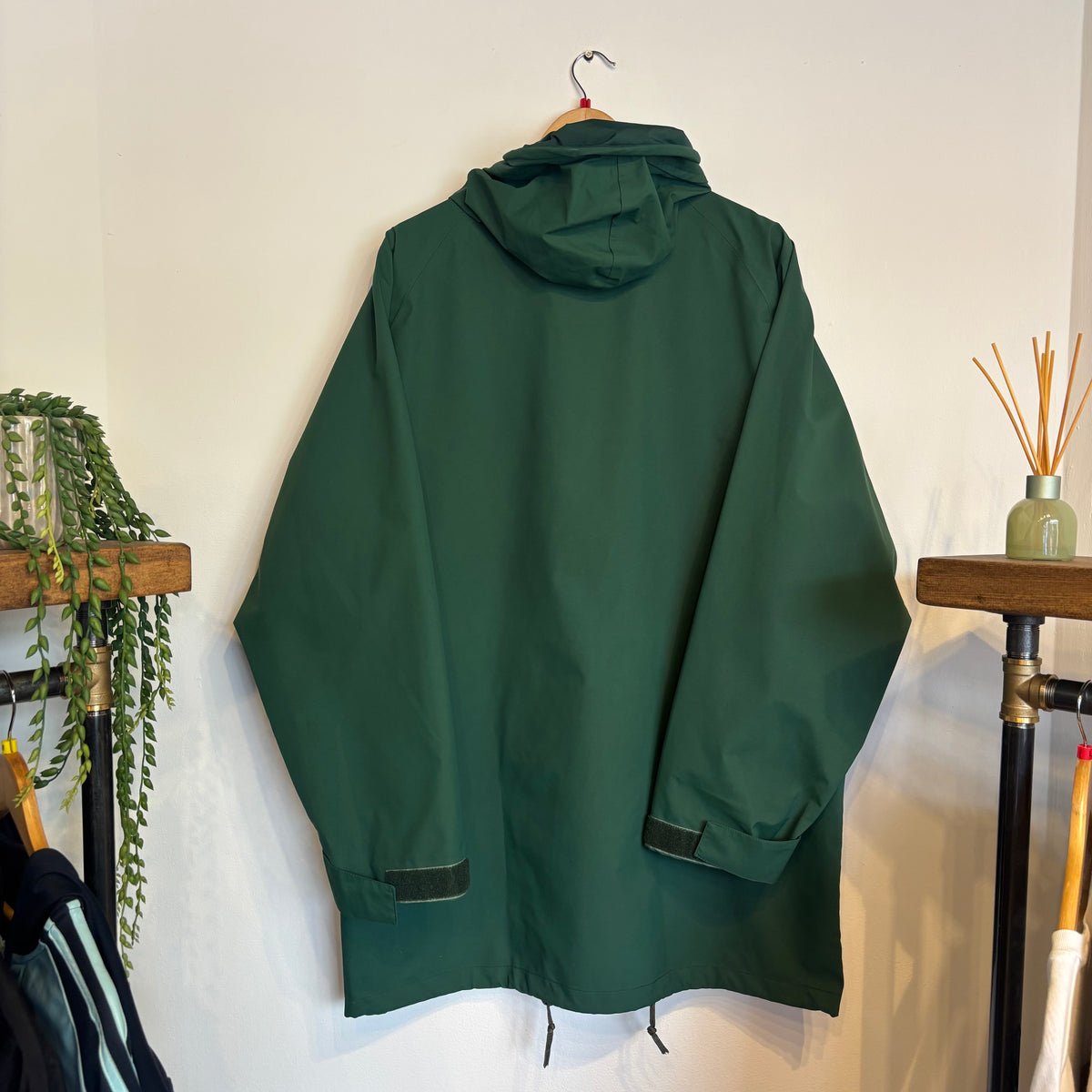 Berghaus 80s Monsoon Goretex Longline Waterproof Jacket Green (Large)