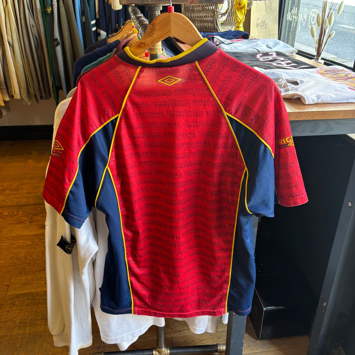 Umbro 90s Pro Sports T-Shirt Red (Large)