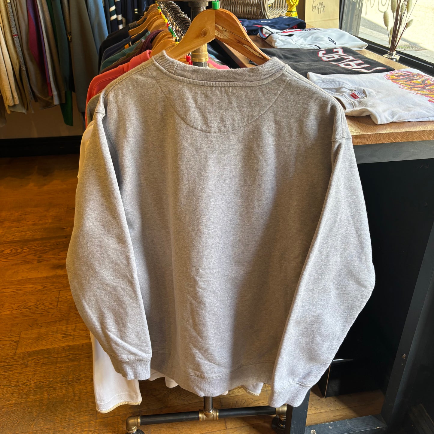 Palace FW22 Varsity Applique Crew Sweatshirt Grey (XL)