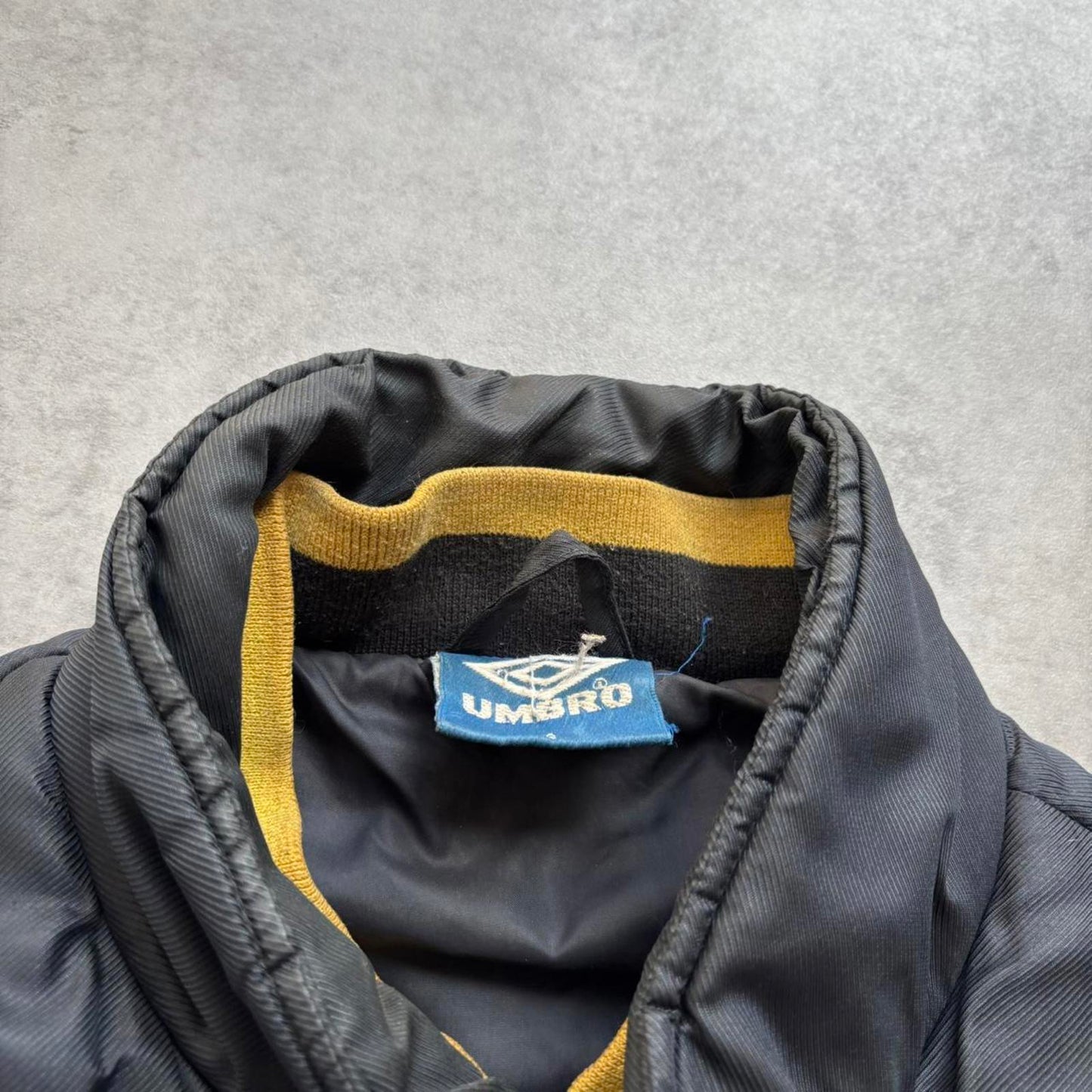 Man United 1994-94 Bench Jacket (Small)