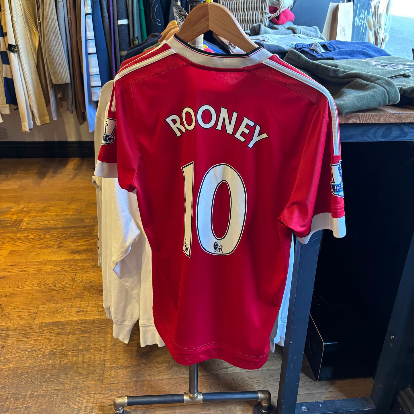Manchester United Adidas 2015/16 Rooney Home Shirt (Medium)