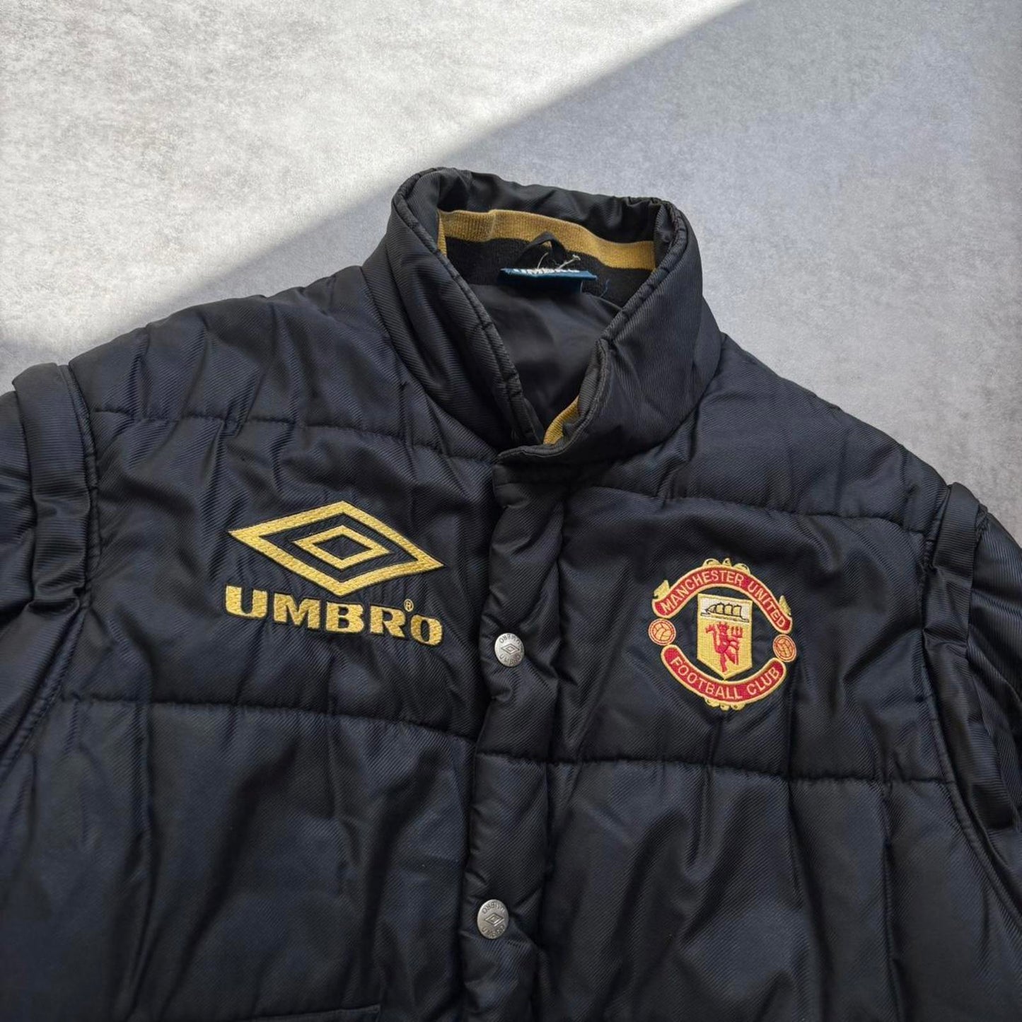 Man United 1994-94 Bench Jacket (Small)