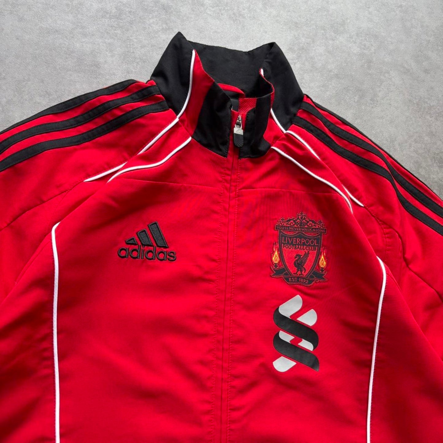 Liverpool 2010/11 Jacket Red (Small)
