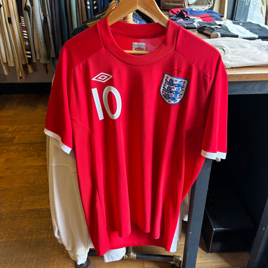 England Umbro 2010/11 Rooney Away Shirt Red (XL)