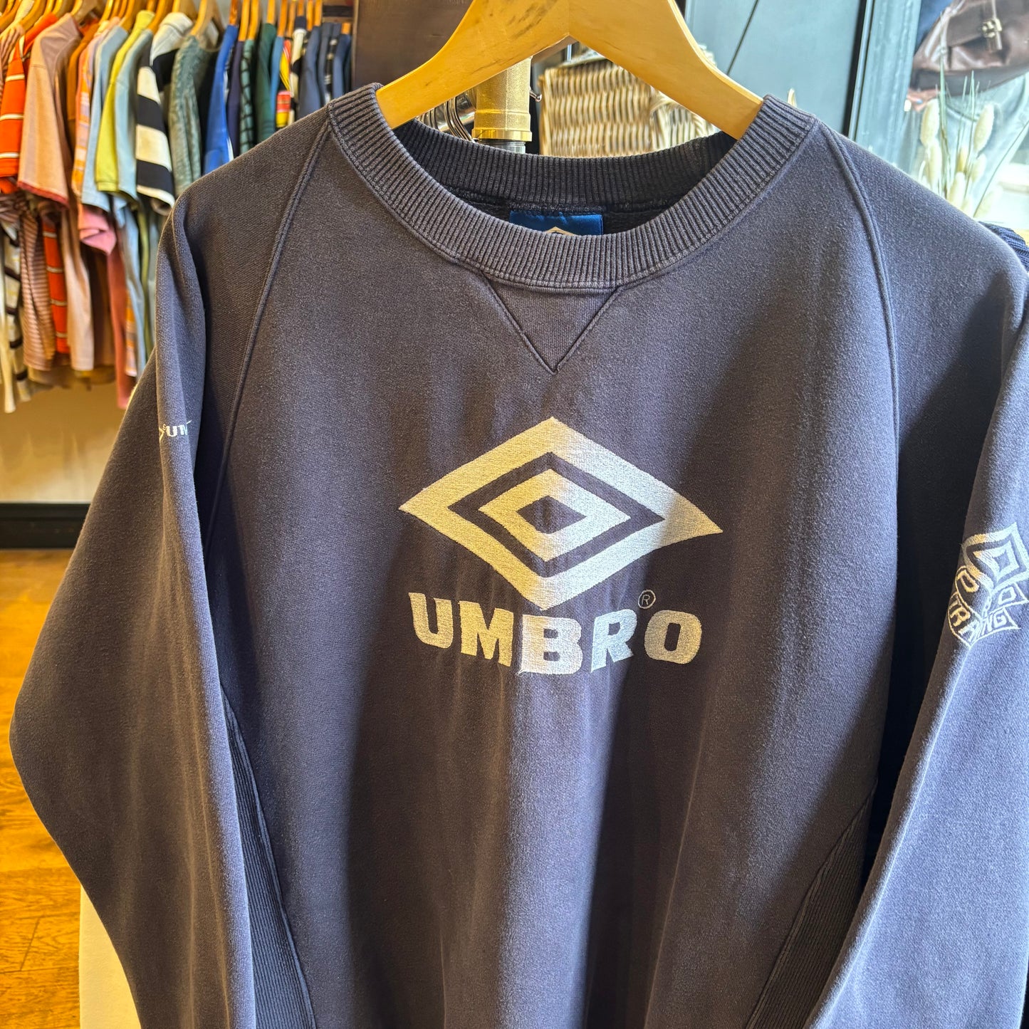 Umbro Pro Training Spellout Oversized Sweatshirt Navy (Large)