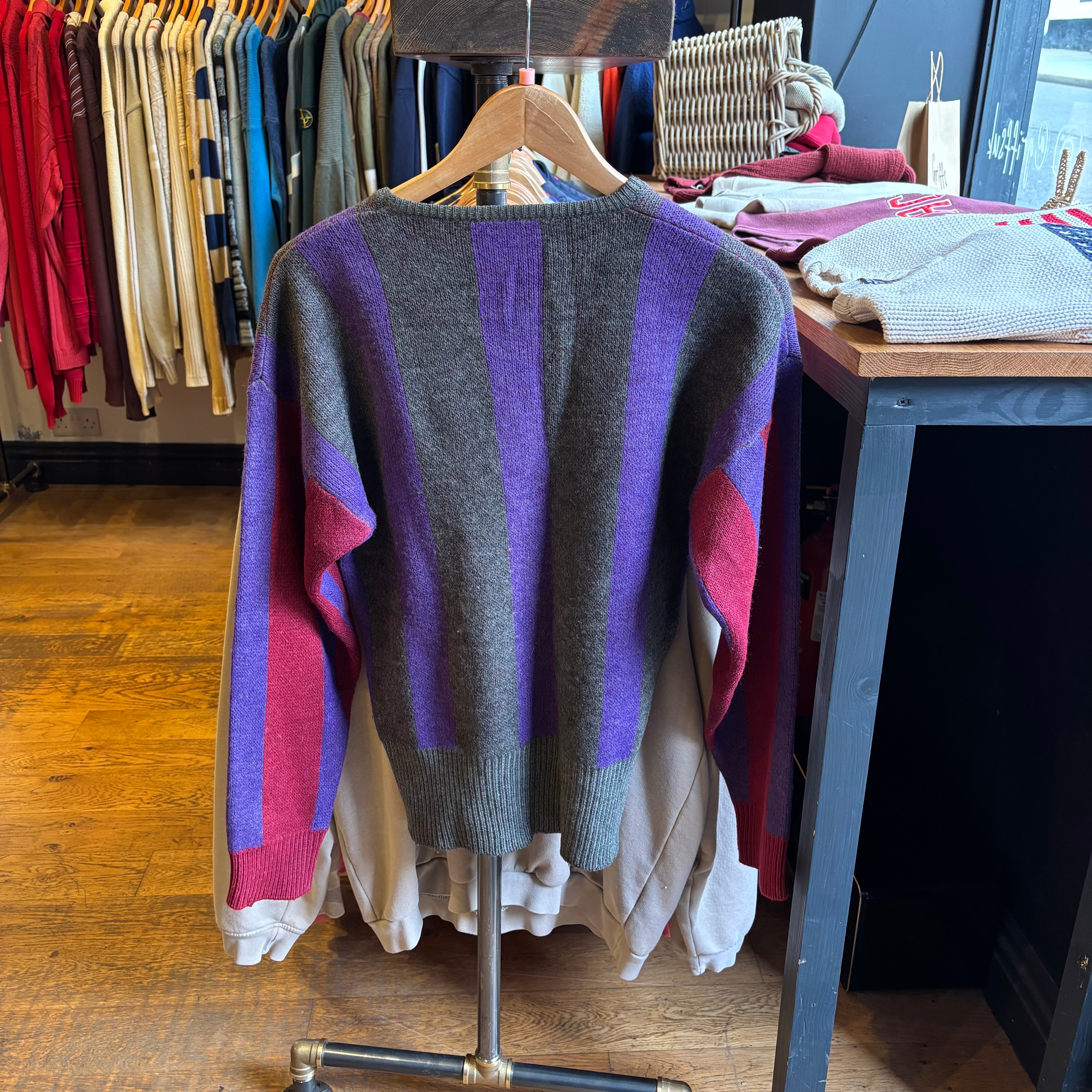 Giorgio Armani 80s Eagle Logo Knit Jumper (Small) – Griffs