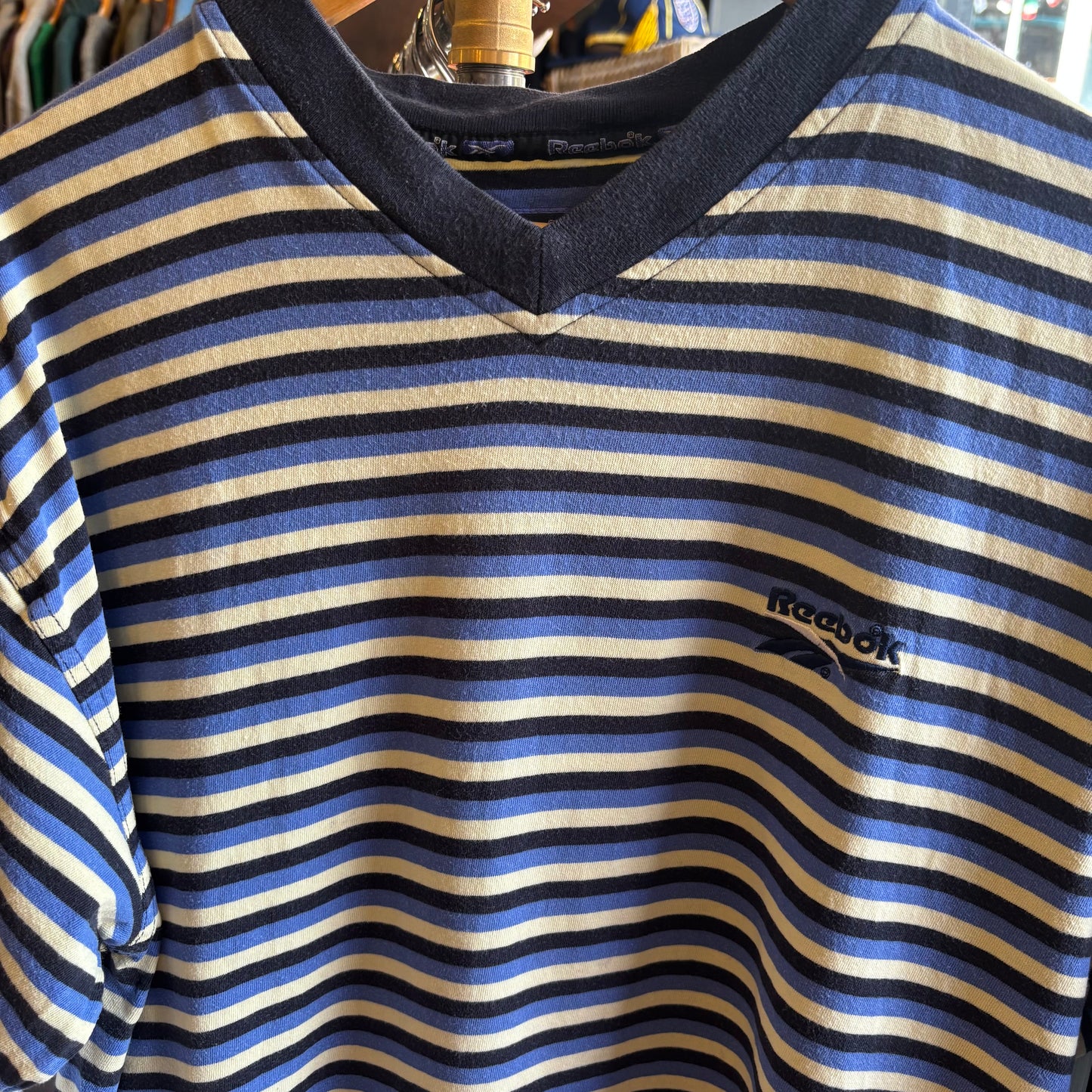 Reebok Mini Stripe V Neck T-Shirt Blue (Large)