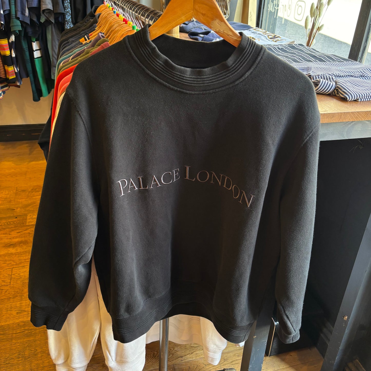 Palace London AW23 Crew Oversized Sweatshirt Black (Medium)
