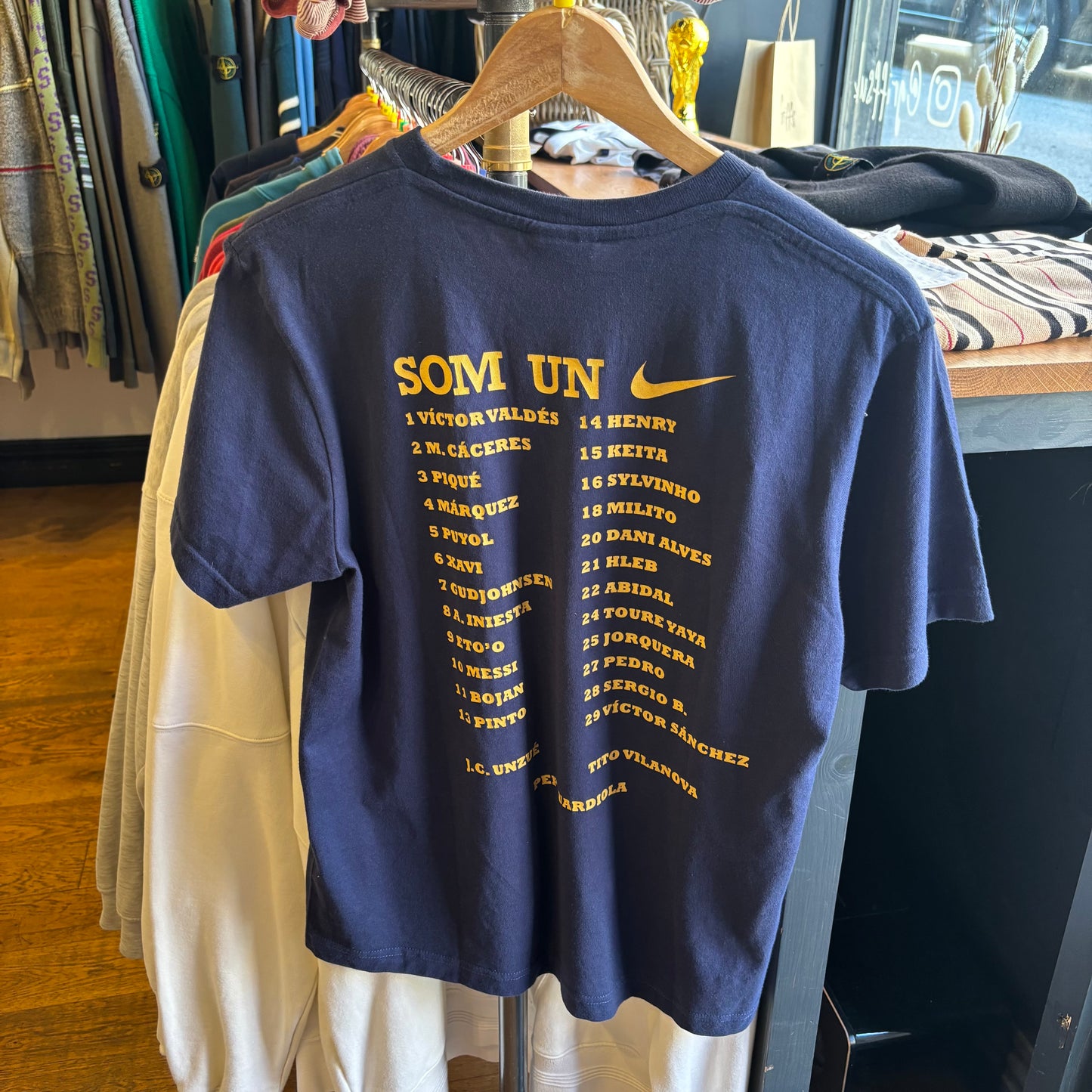Nike Barcelona 2009 Champions Graphic T-Shirt Navy (Medium)
