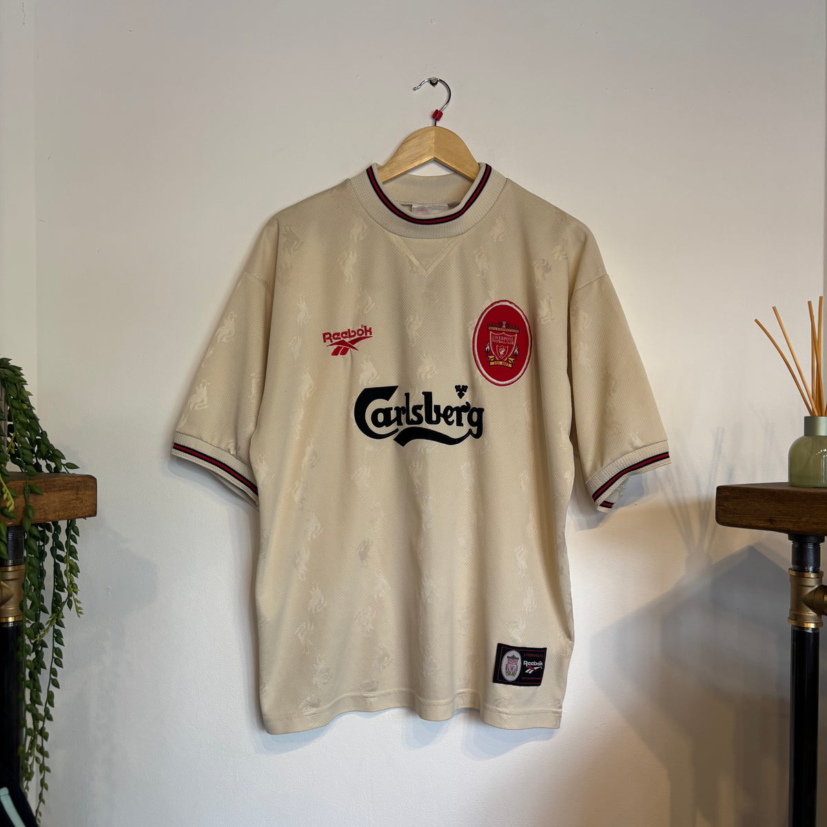 Liverpool Reebok 1996/97 Fowler Away Shirt Ecru (Large)