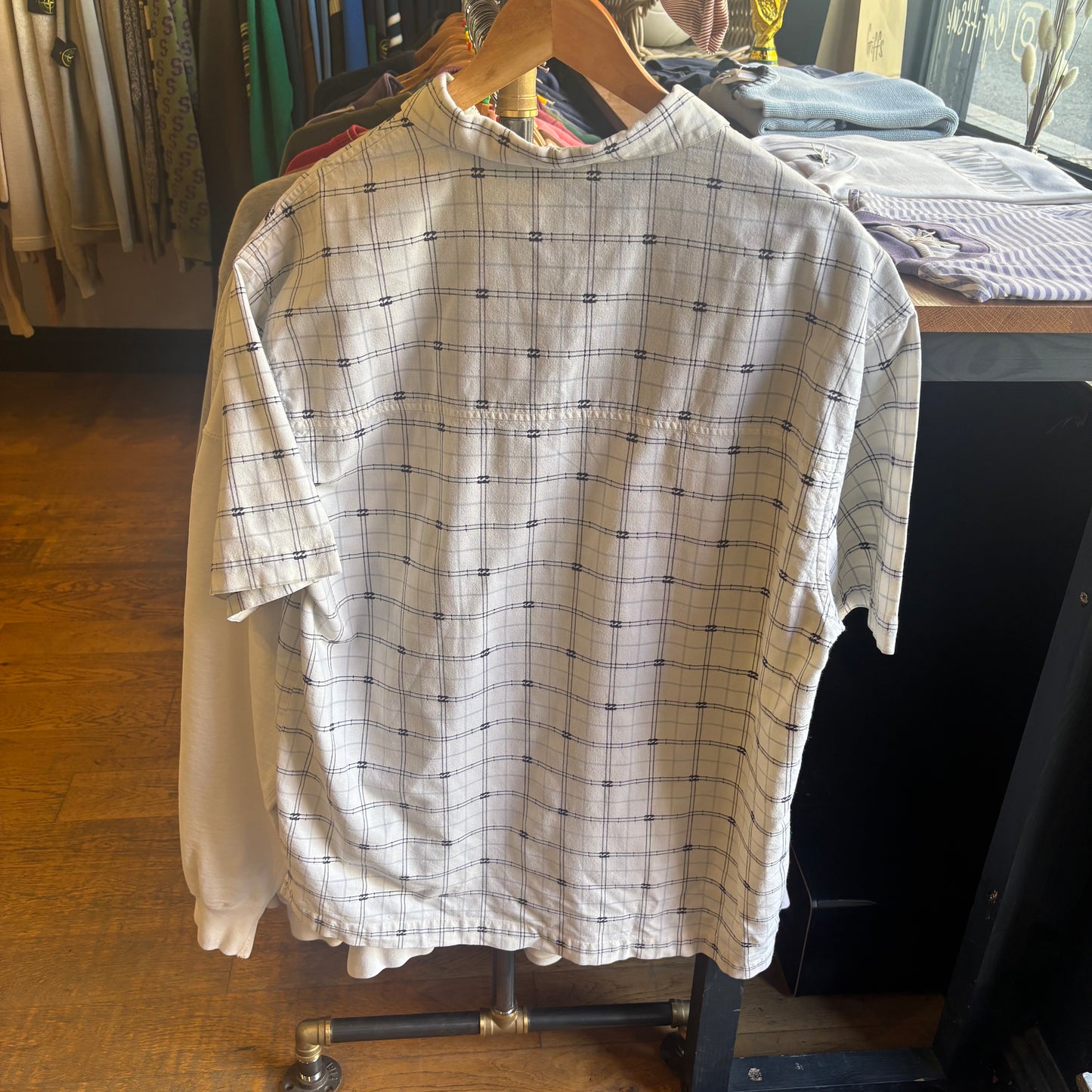 Billabong Plaid Button Up Short Sleeve Shirt White (Large)