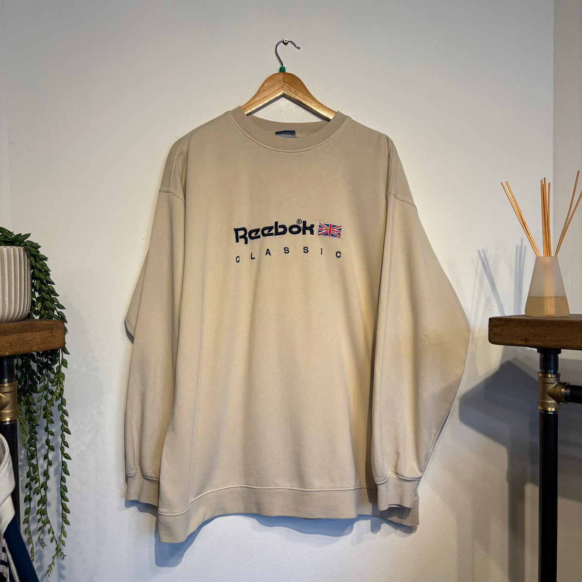 Reebok Classic Spellout Oversized Sweatshirt Cream (XL)