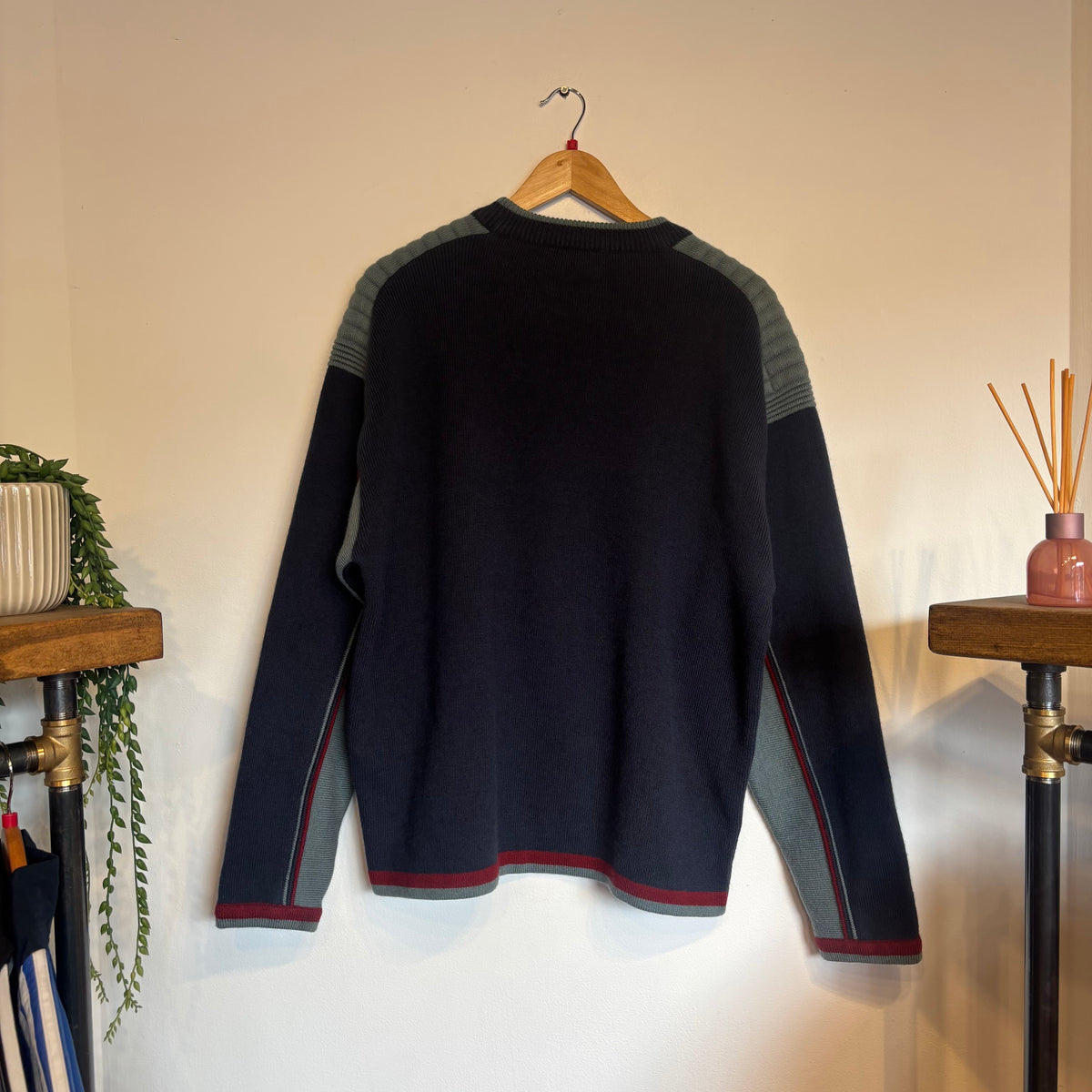 Quiksilver Spellout Two Tone Pullover Knit Jumper Navy/ Blue (Large)