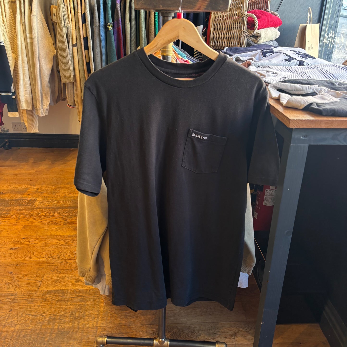 Supreme SS22 Pocket T-Shirt Black (Large)
