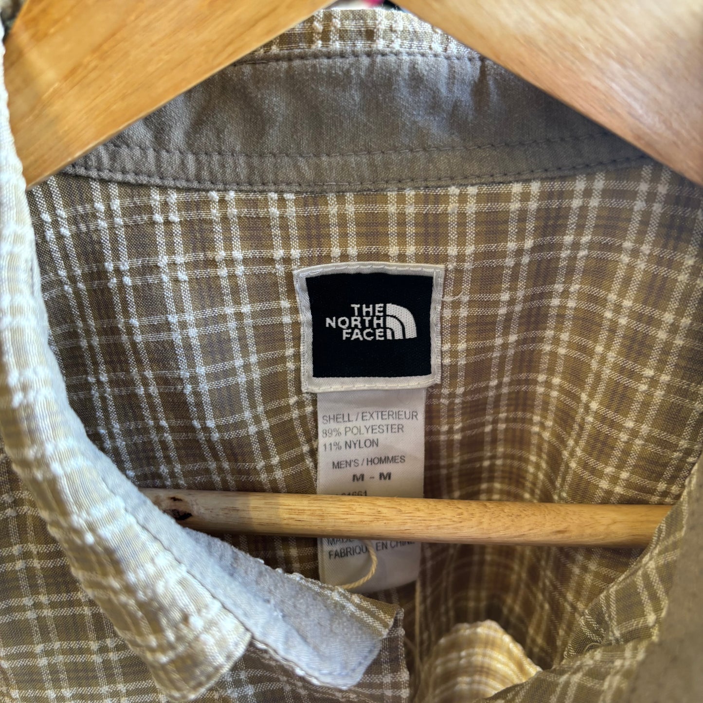 North Face Seersucker Plaid Cropped Button Shirt Brown (Medium)