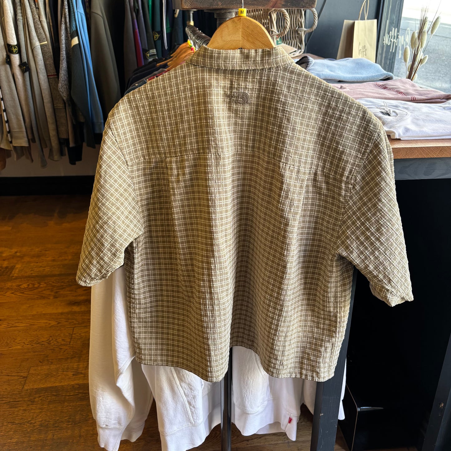 North Face Seersucker Plaid Cropped Button Shirt Brown (Medium)
