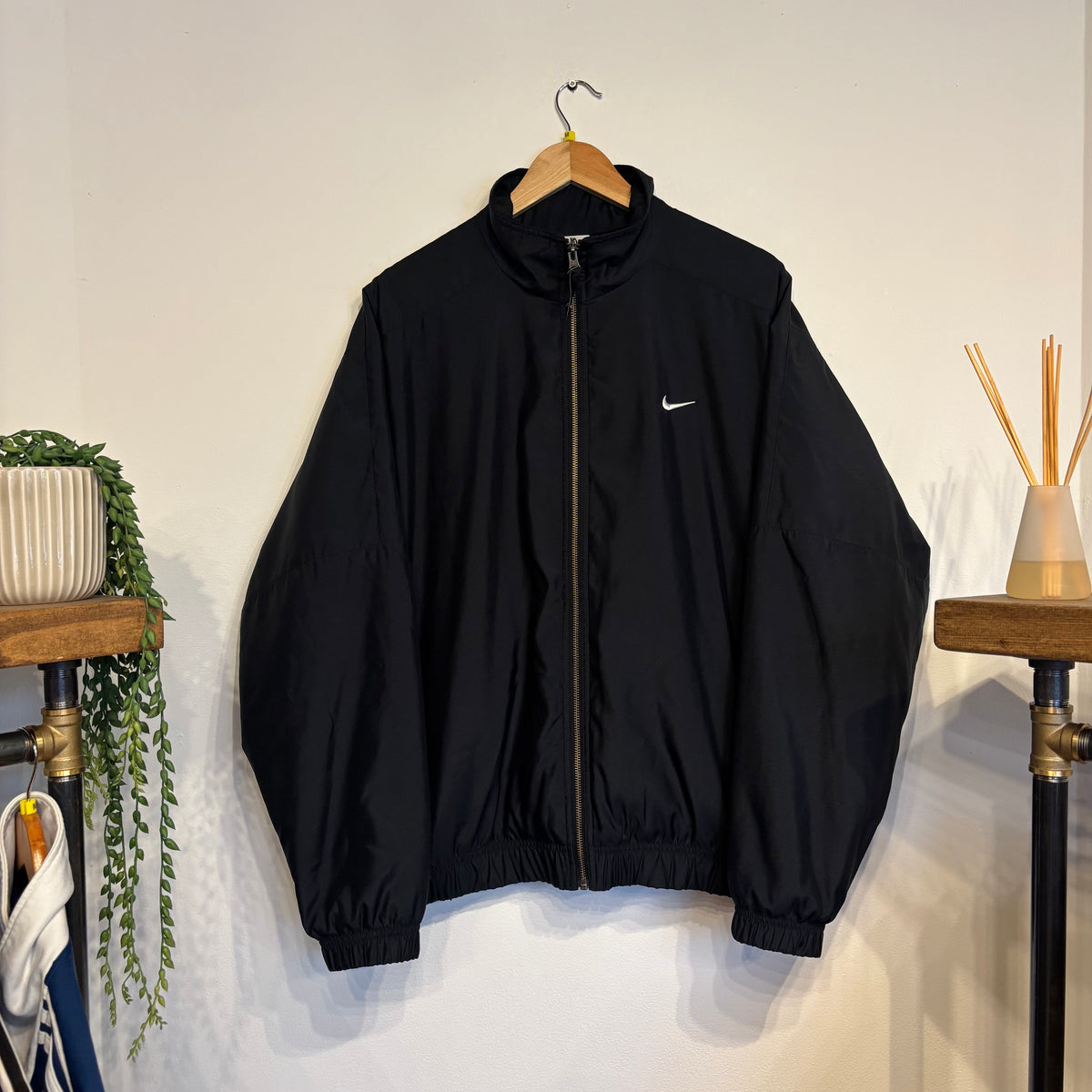 Nike Solo Swoosh Oversized Bomber Jacket Black (Medium)