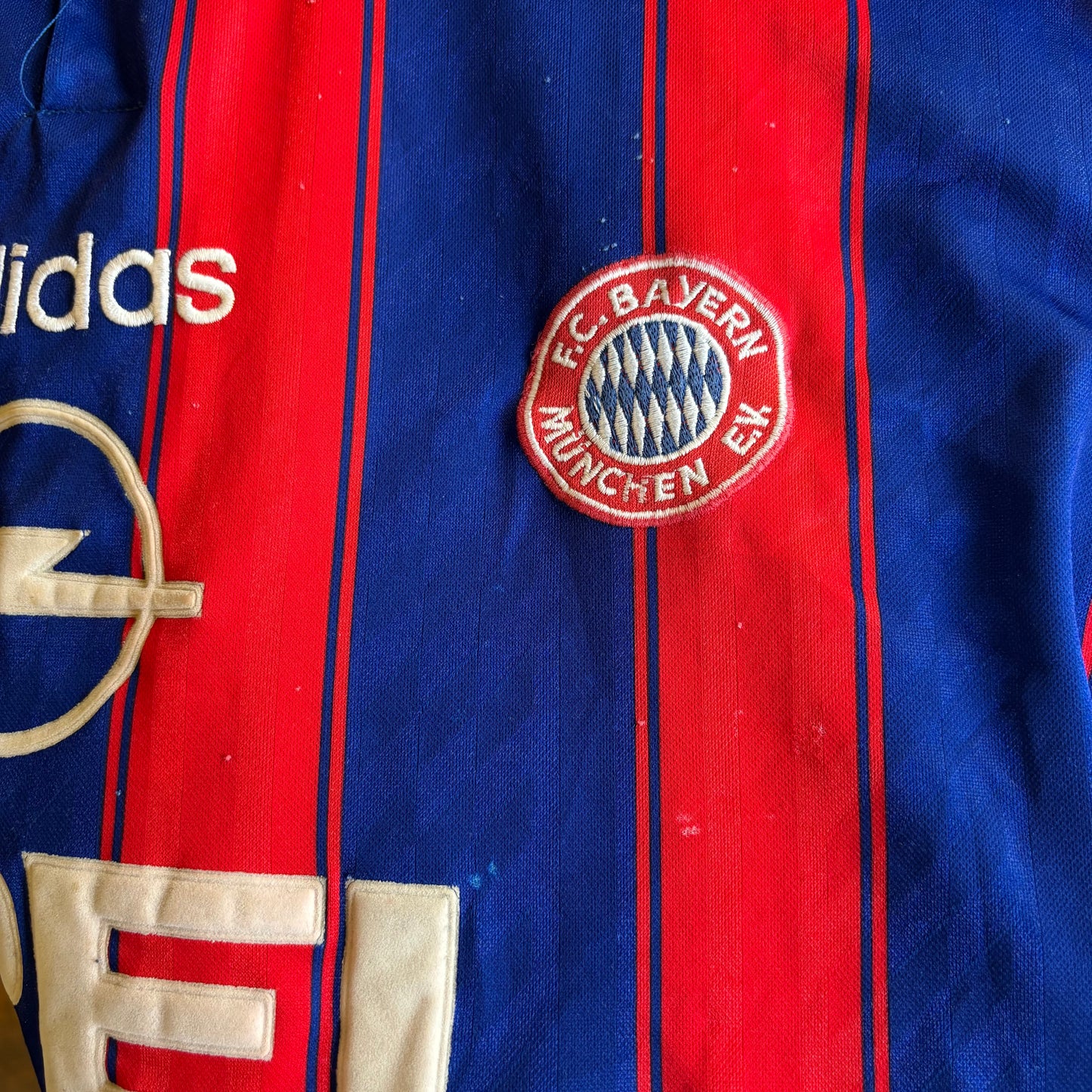 Bayern Munich Adidas Football Shirt Blue/ Red (XL)