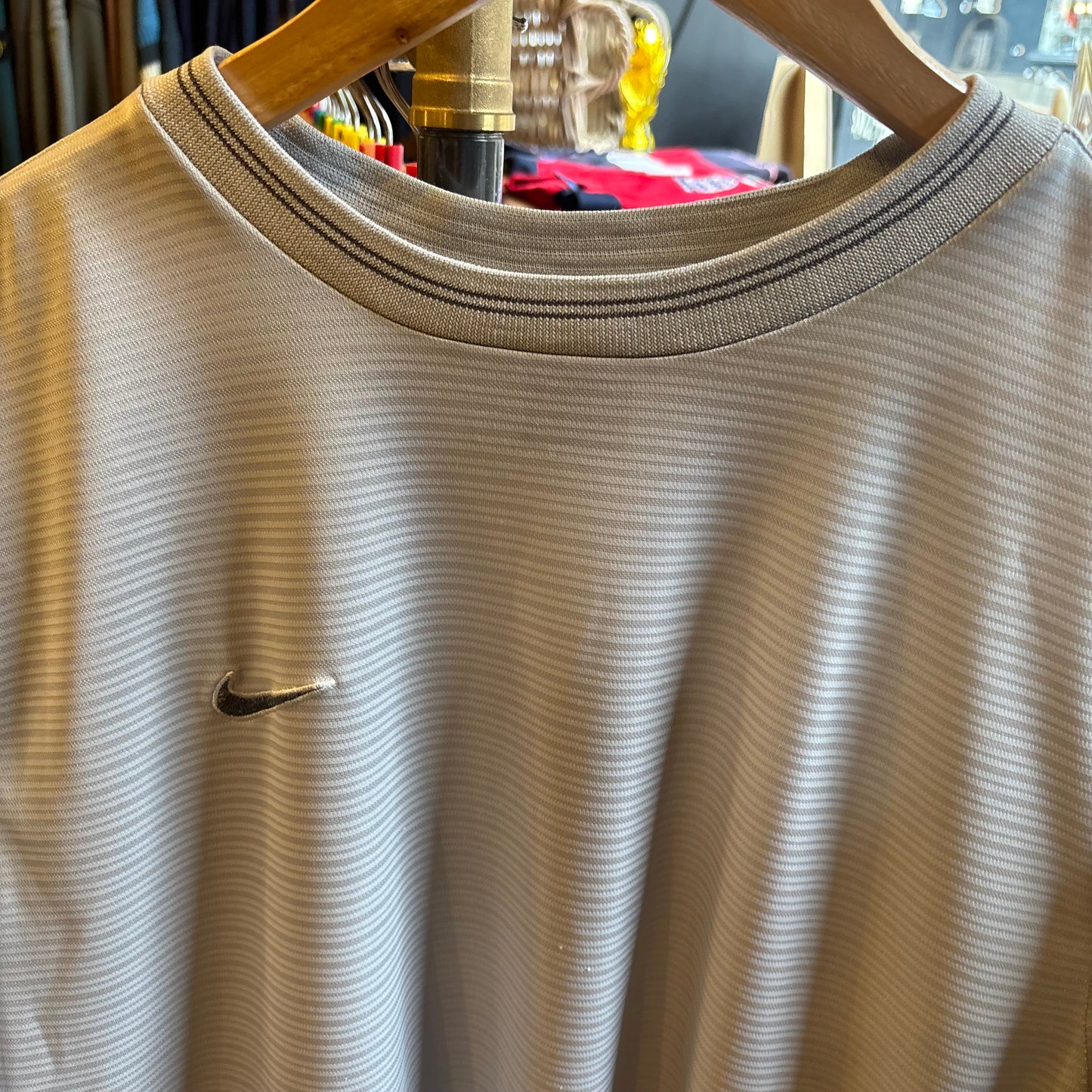 Nike Swoosh 2000's Sports T-Shirt Grey (Medium)