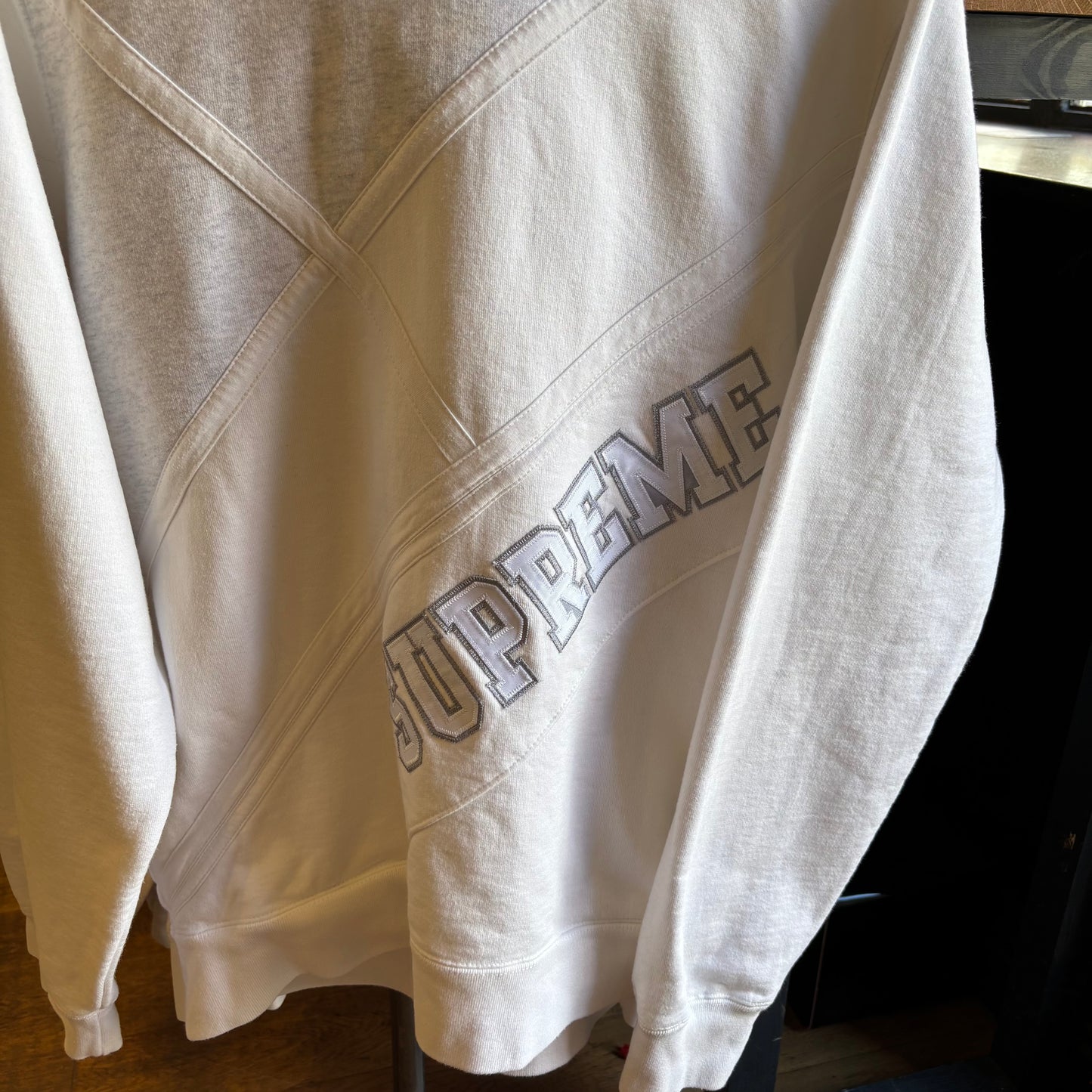 Supreme SS18 Diagonal Spellout Hoodie White (Large)
