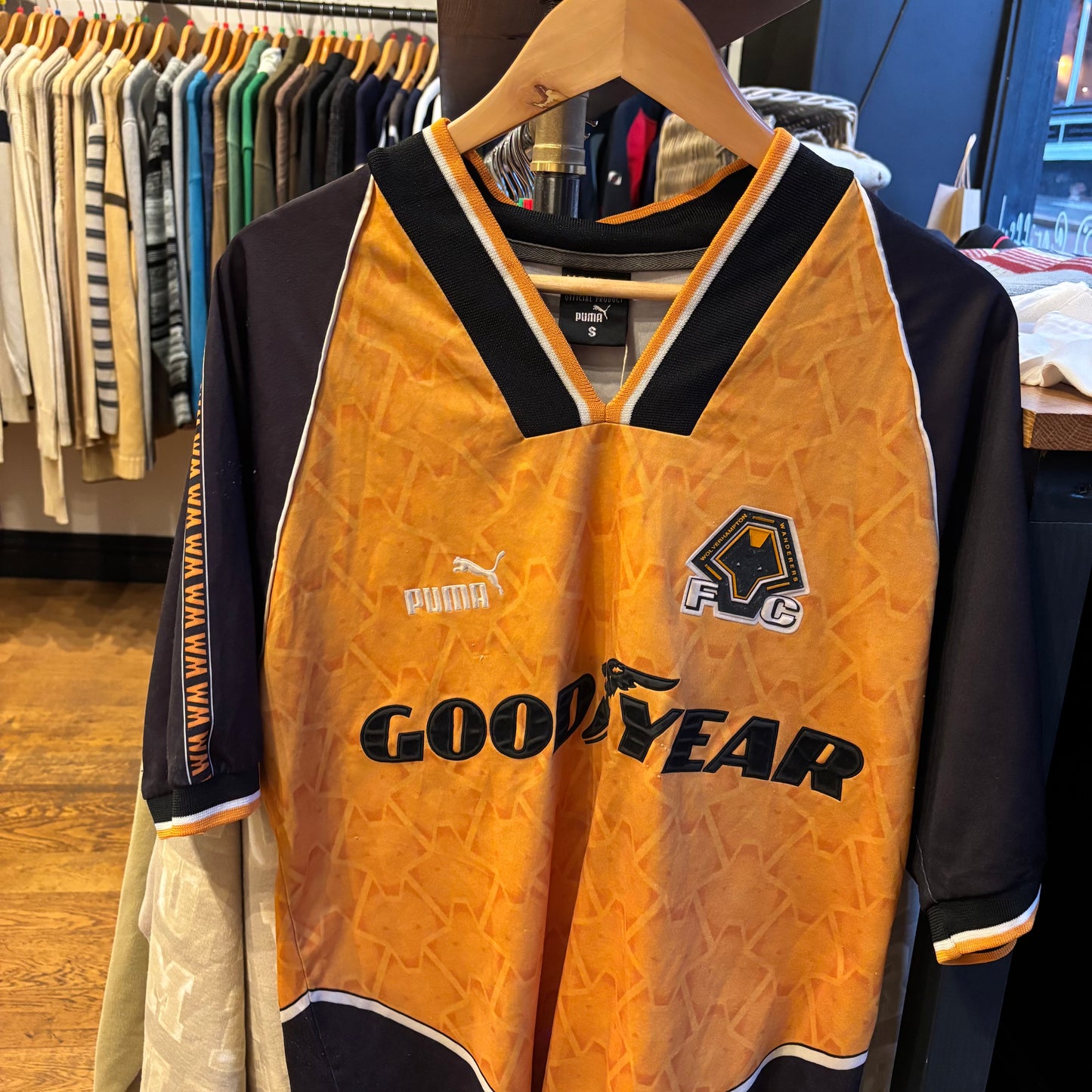 Wolverhampton Wanderers Puma Mark Atkins 1996/98 Home Shirt (Large)