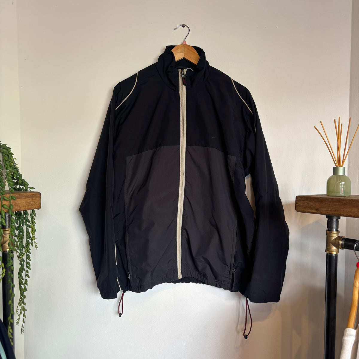 Nike 2000's Swoosh Zip Windbreaker Jacket Grey/ Black (Small)