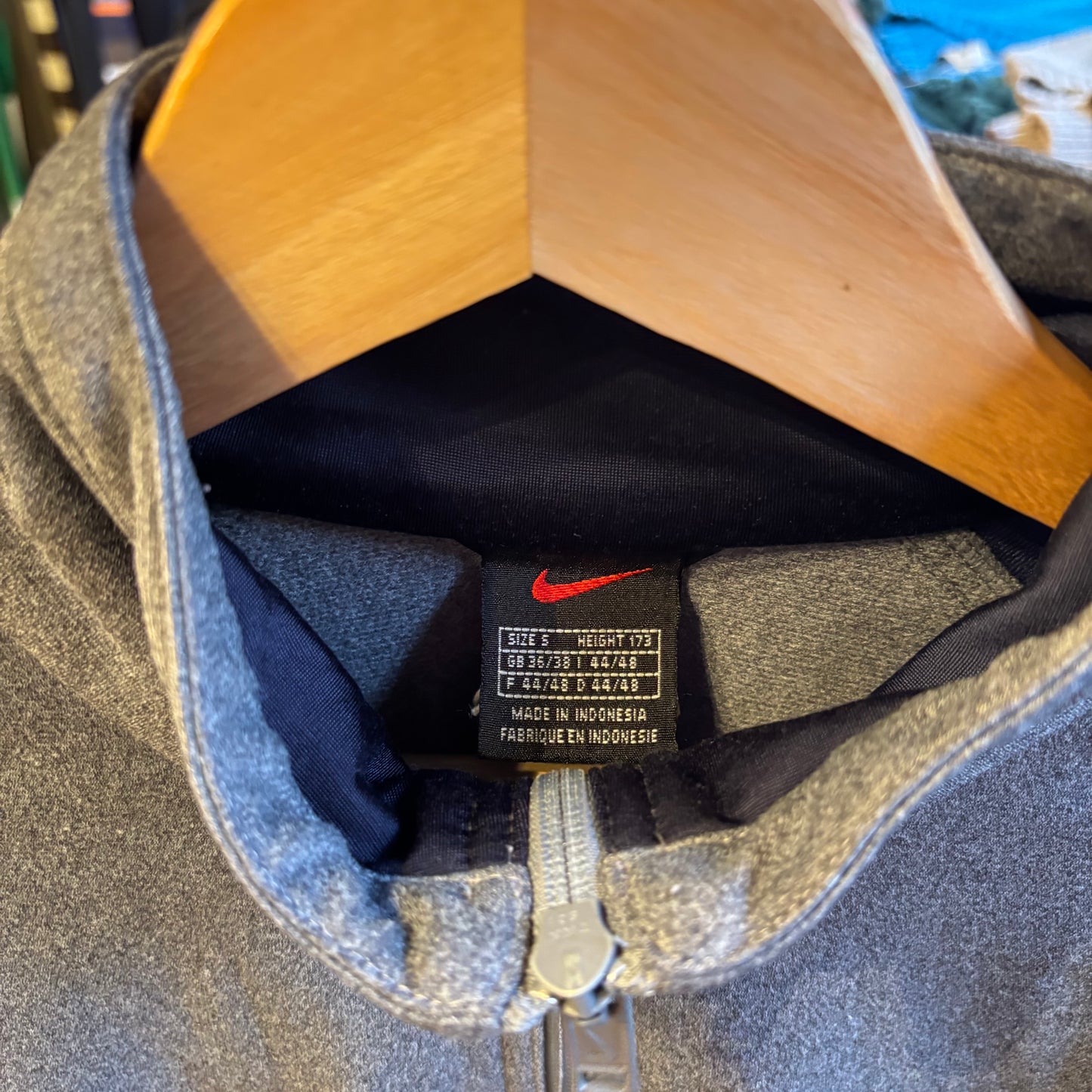 Nike Swoosh Spellout Zip Up Jacket Grey (Small)