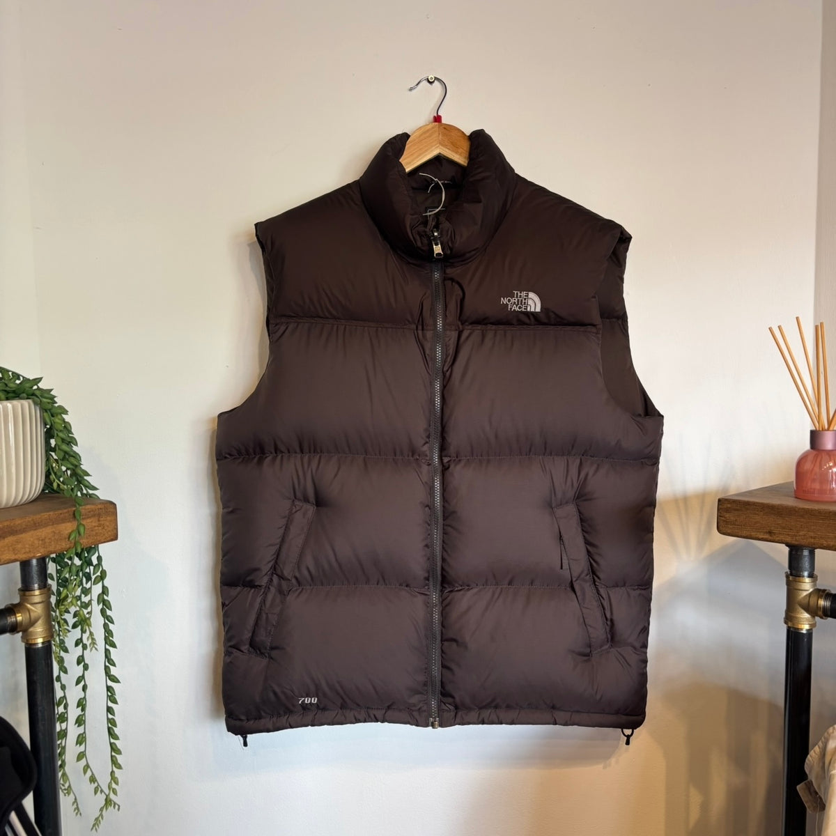 North Face 700 Nuptse Gilet Jacket Brown (Large)