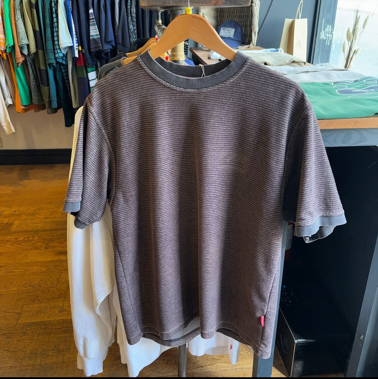 Quiksilver 2000s Ribbed Towel T-Shirt Red (Medium)