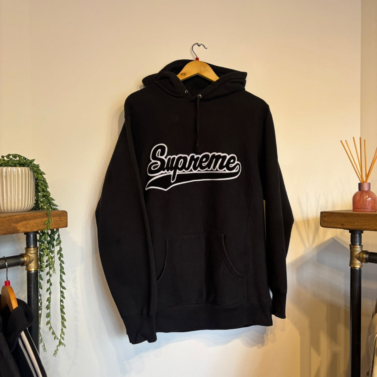 Supreme FW15 Chenille Script Hoodie Black (Large)