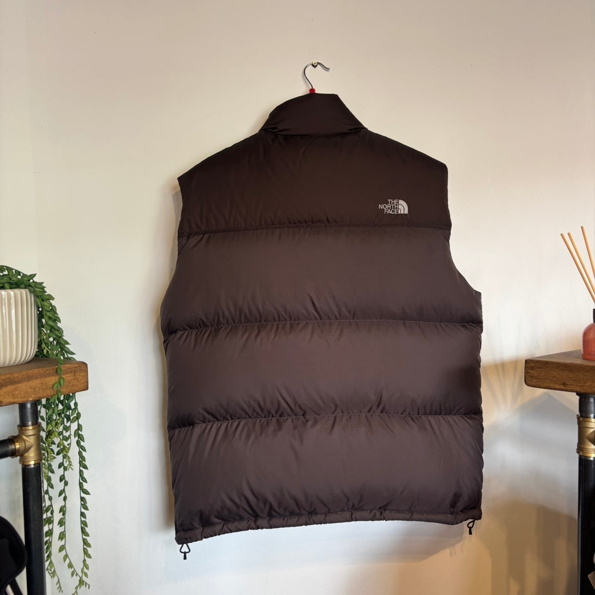 North Face 700 Nuptse Gilet Jacket Brown (Large)