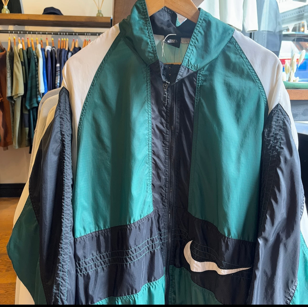 Nike 90s Windbreaker Oversized Jacket Green/ Black (Large)